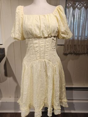 Elegant Cream Lace Midi Dress with Puff Sleeves